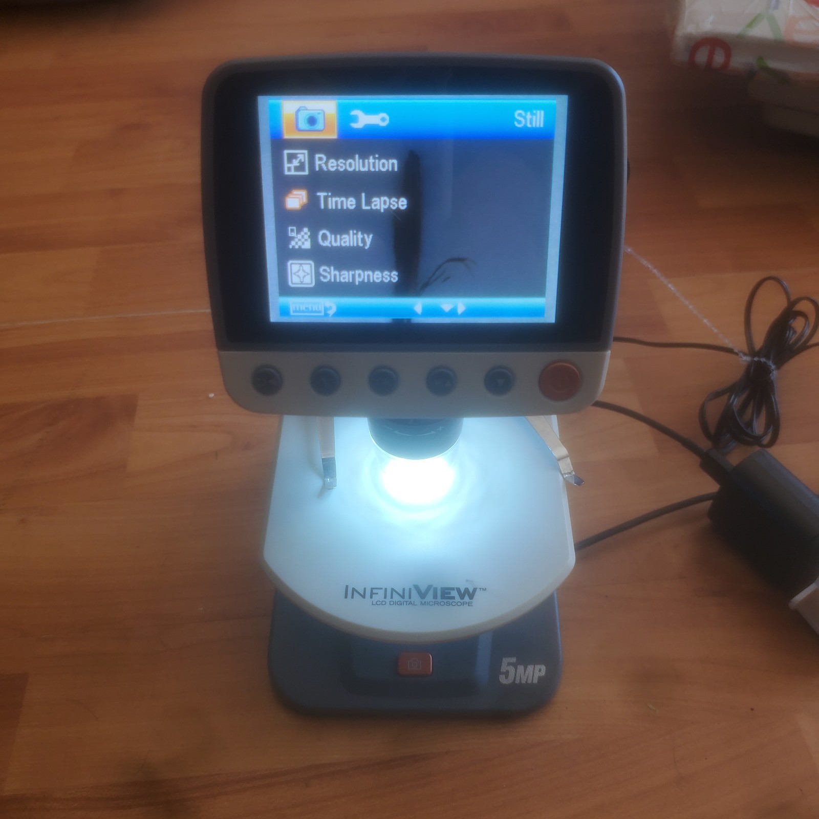 Celestron 44360 Infiniview LCD Digital Microscope