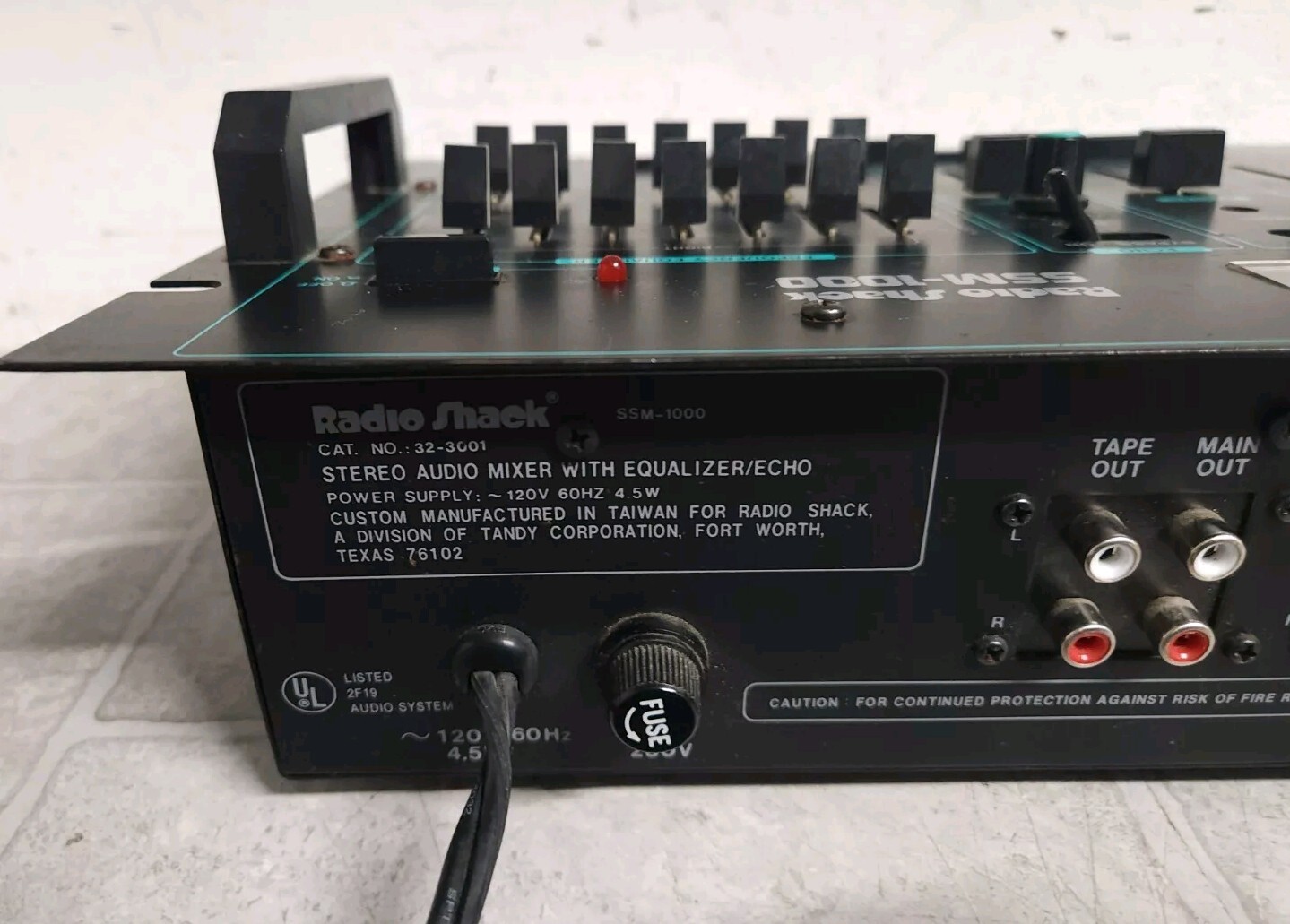 RADIOSHACK SSM-1000 Stereo Sound Mixer Echo Equalizer