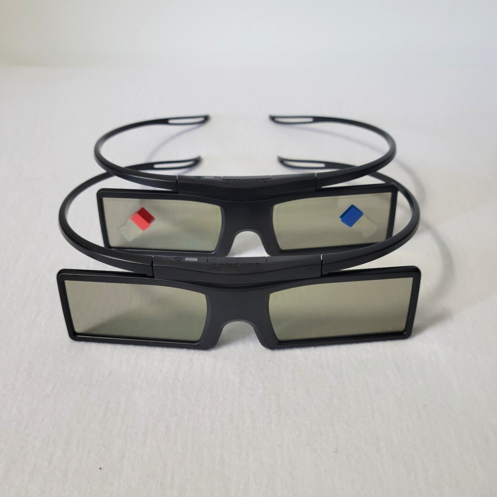 Samsung 3D Active Glasses SSG-4100GB set of  2 - Very good condition
