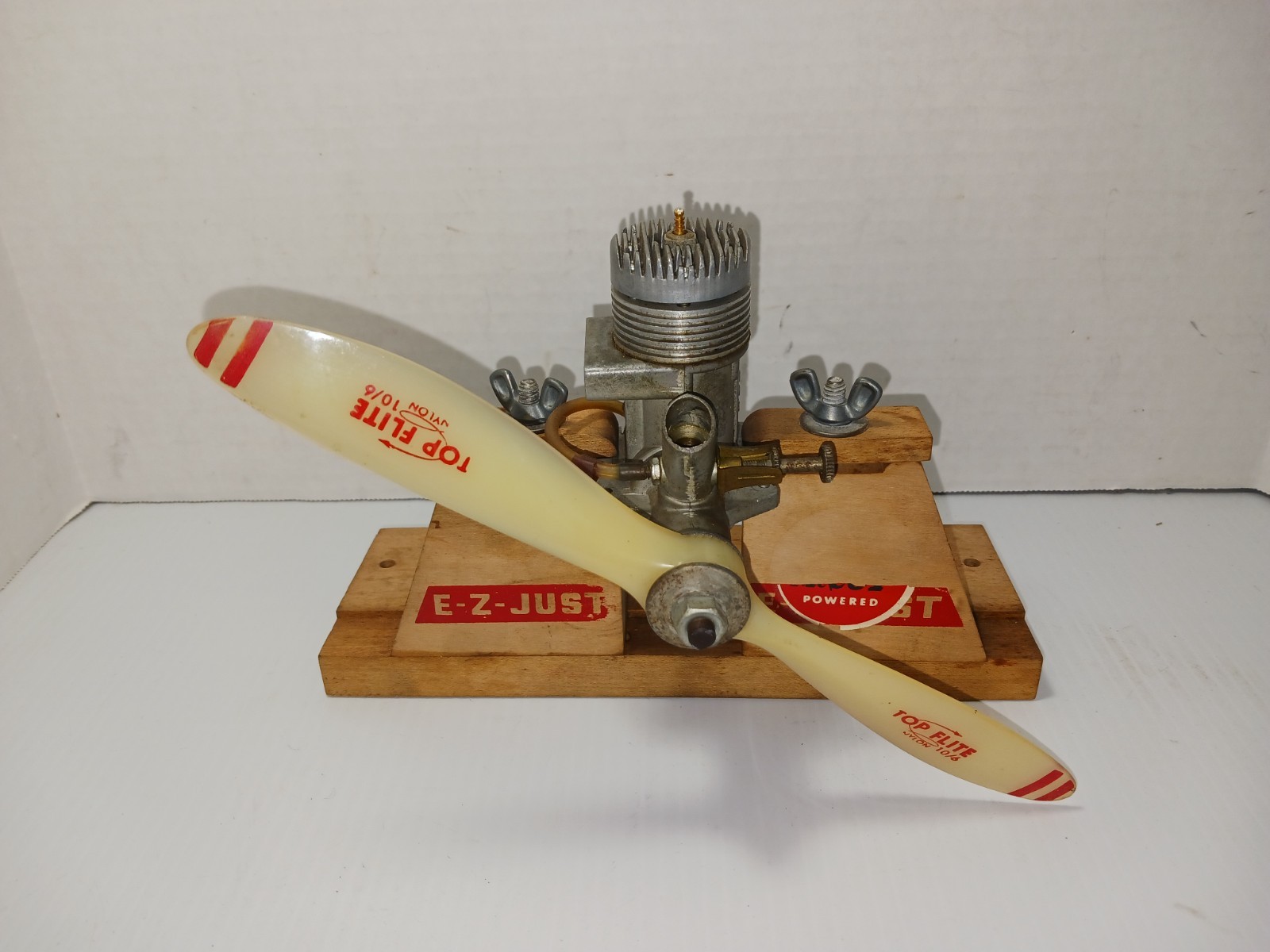 Fox Vintage Early RC Engine Maybe Model 35 Test Stand & Perfect Gas Tank