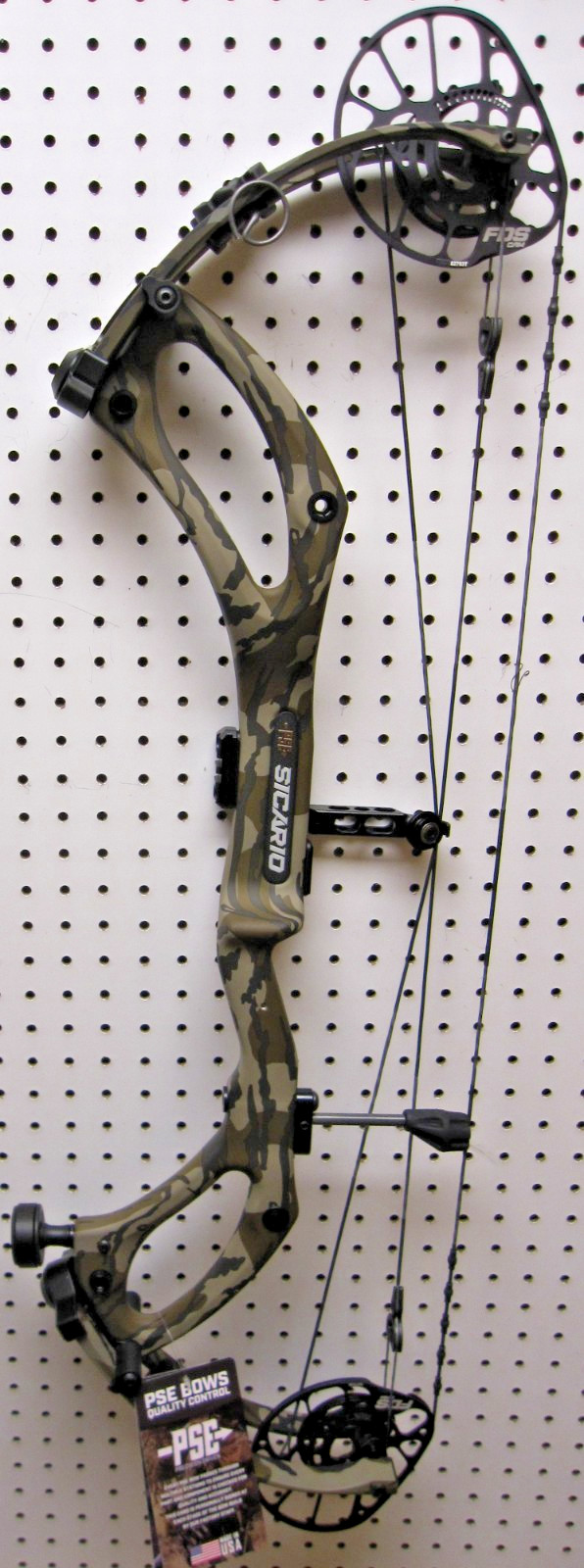 New 2026 PSE Sicario,70#,DL 24.5"-30", RH, FDS Cam, 357fps-Carbon Bow-Bottomland