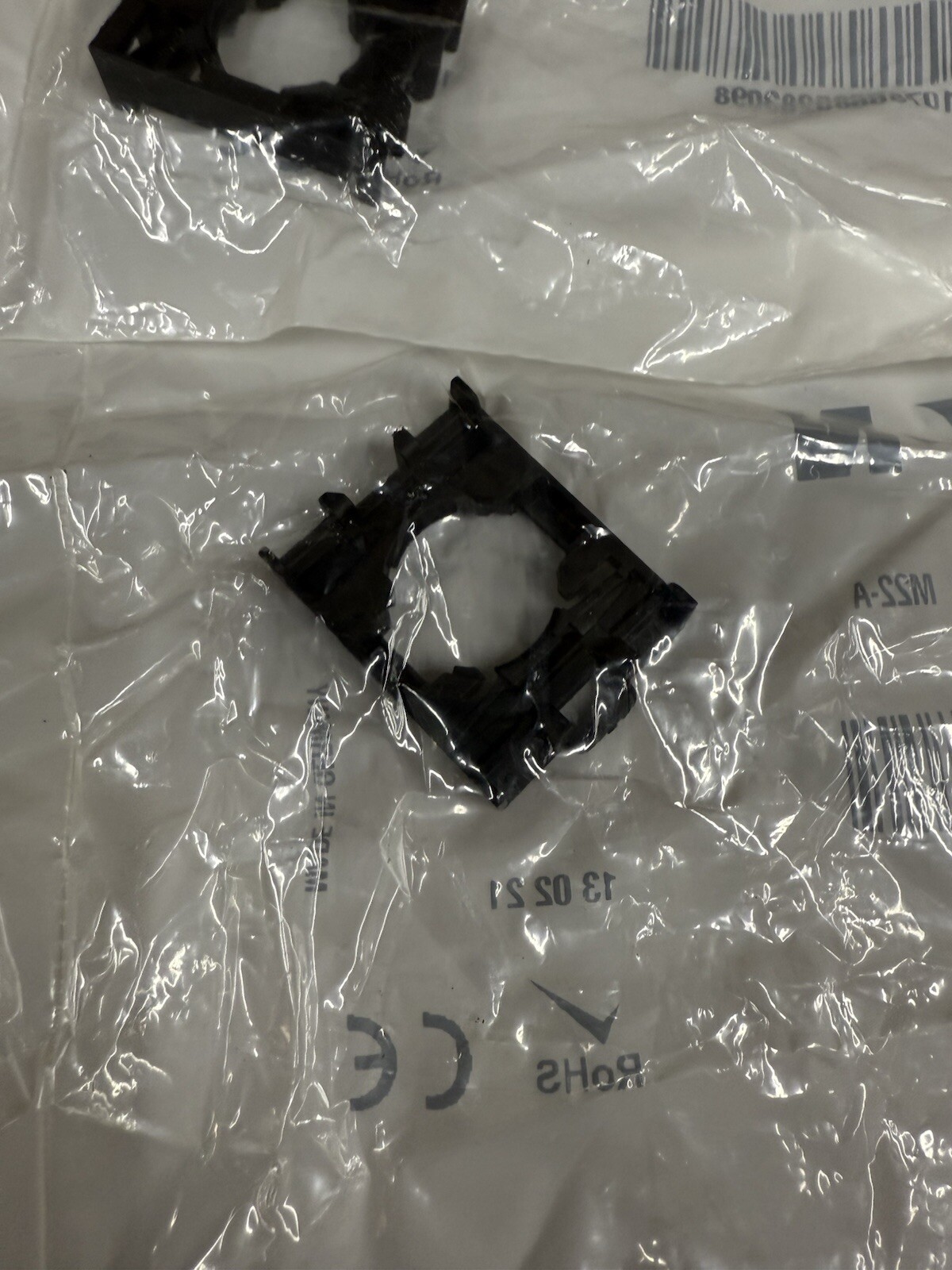 Lot of 15 Eaton M22-A Mounting Adapter - New
