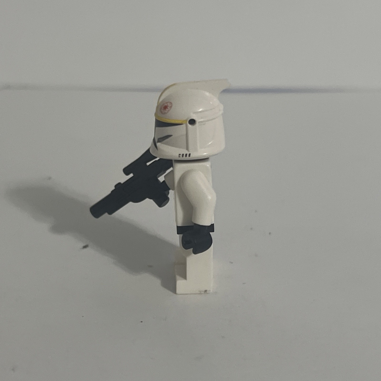 Lego Clone Pilot Minifigure With Blaster Rifle