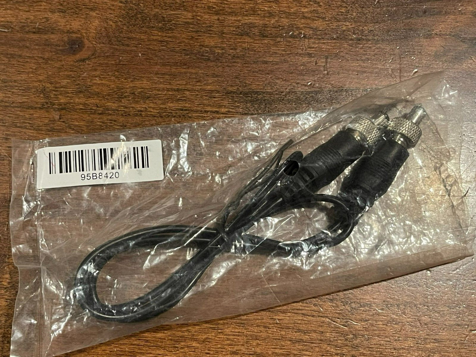 Shure 95B8420 DC Power Jumper Cable for Shure Receiver