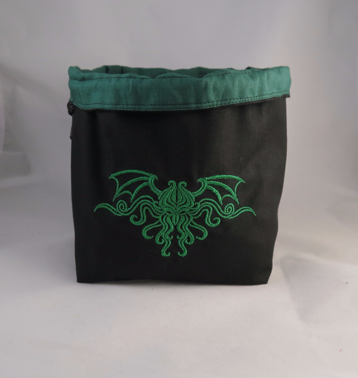 Dice Bag, Green Cthulhu Drawstring Pouch for Arkham Horror D&D Table Board Games
