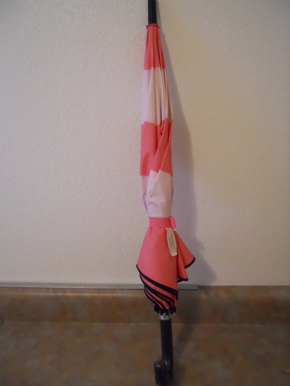 NEW Victoria’s Secret Pink Striped Full Size Iconic Umbrella Neon Trim NWT $68