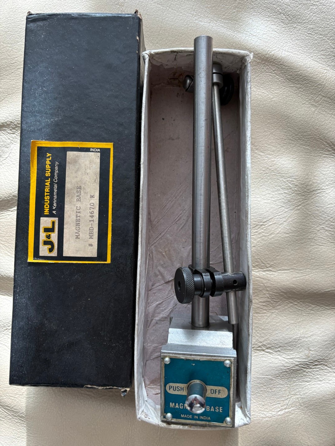 J&L Industrial Supply Magnetic Base MBB-14670 K - Dial Indicator Holder - Boxed