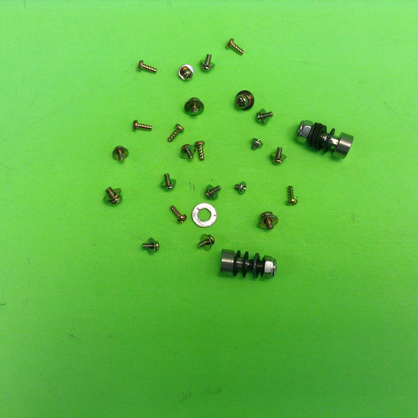 IBM Surepos 500 4840 Point of Sale Computer Misc. Screw Set Screw