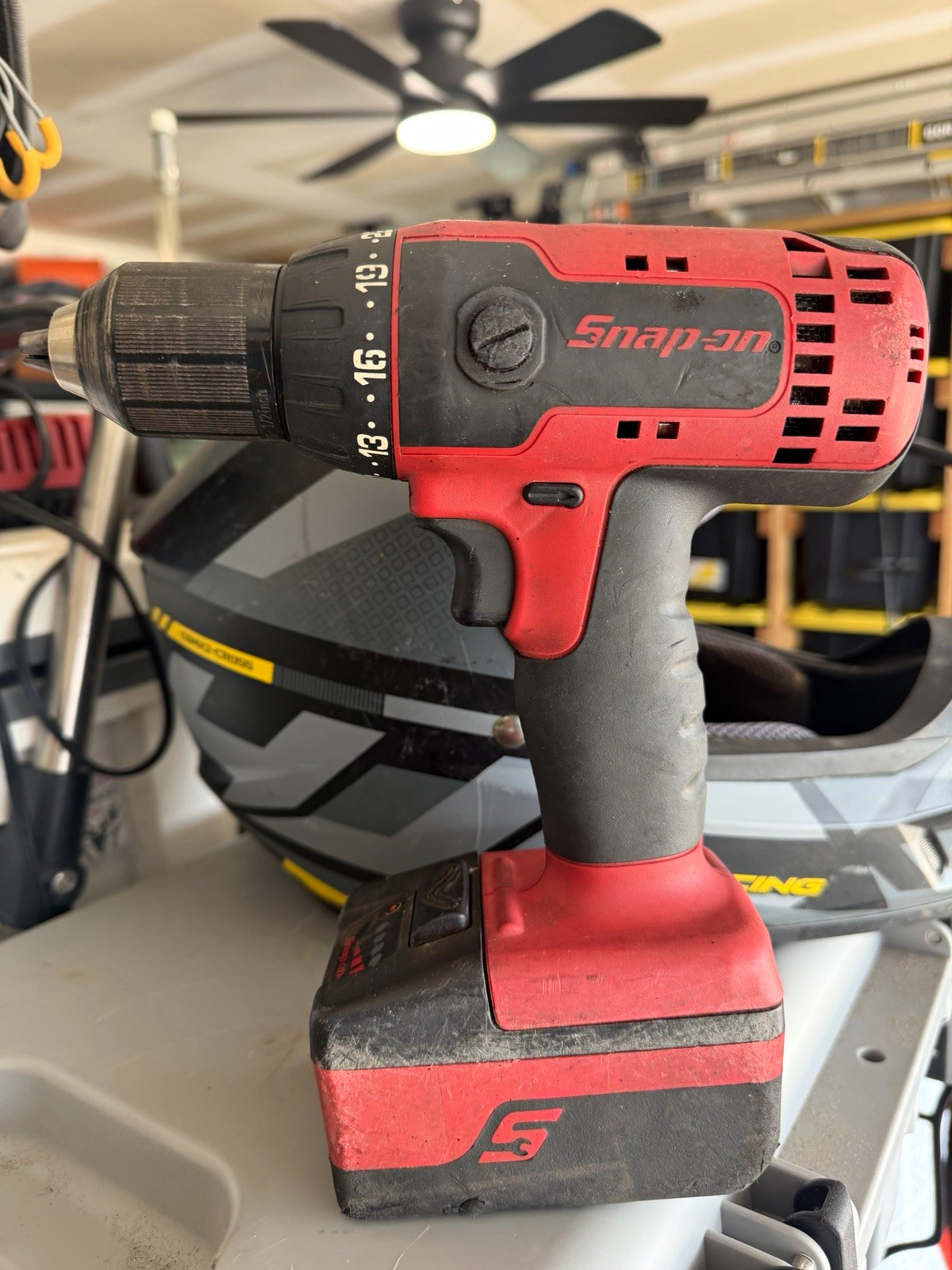 Snap-on 18V Cordless Drill/Driver Red/Black 1/2 in Keyless Chuck, No Battery