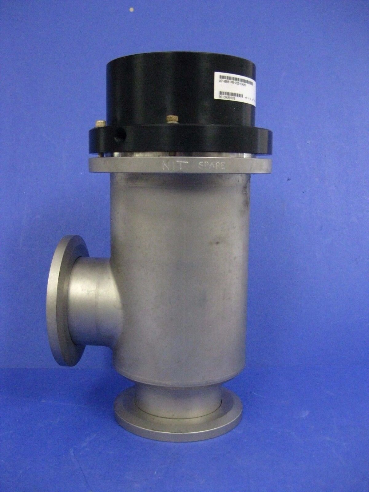 MKS HPS V2-840-AM-225-CLVNH Bellows Sealed Vacuum Valve, Right Angle, 3" Used