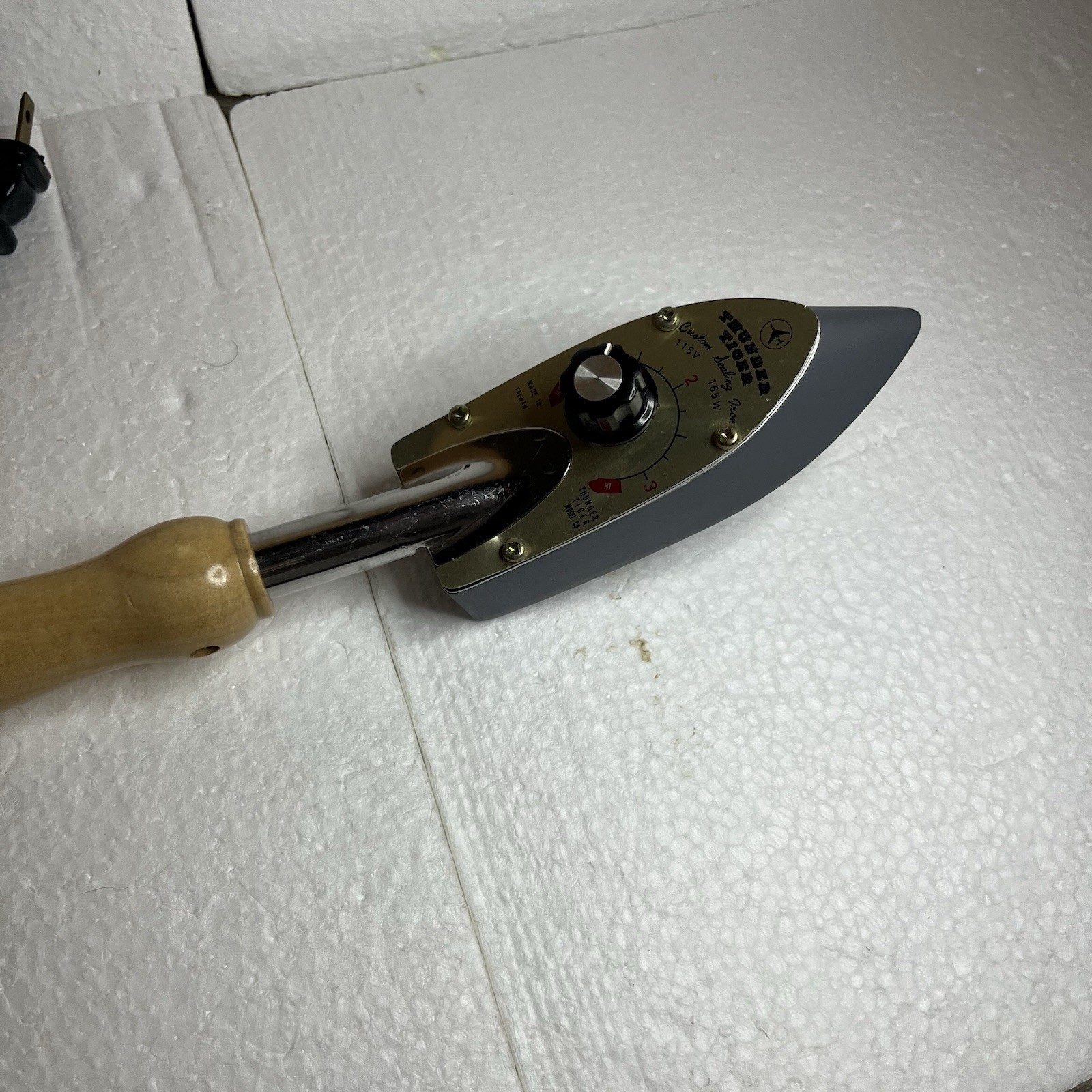 Thunder Tiger Custom Sealing Iron Teflon Coating Wood Handle Thermostat