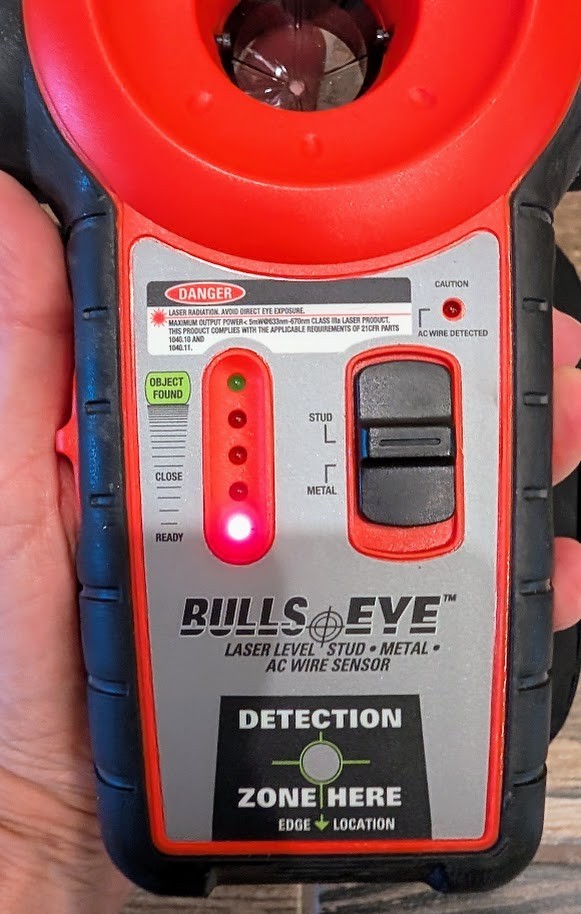 Black & Decker BDL110S Bulls Eye Auto-Leveling Laser with Sensor