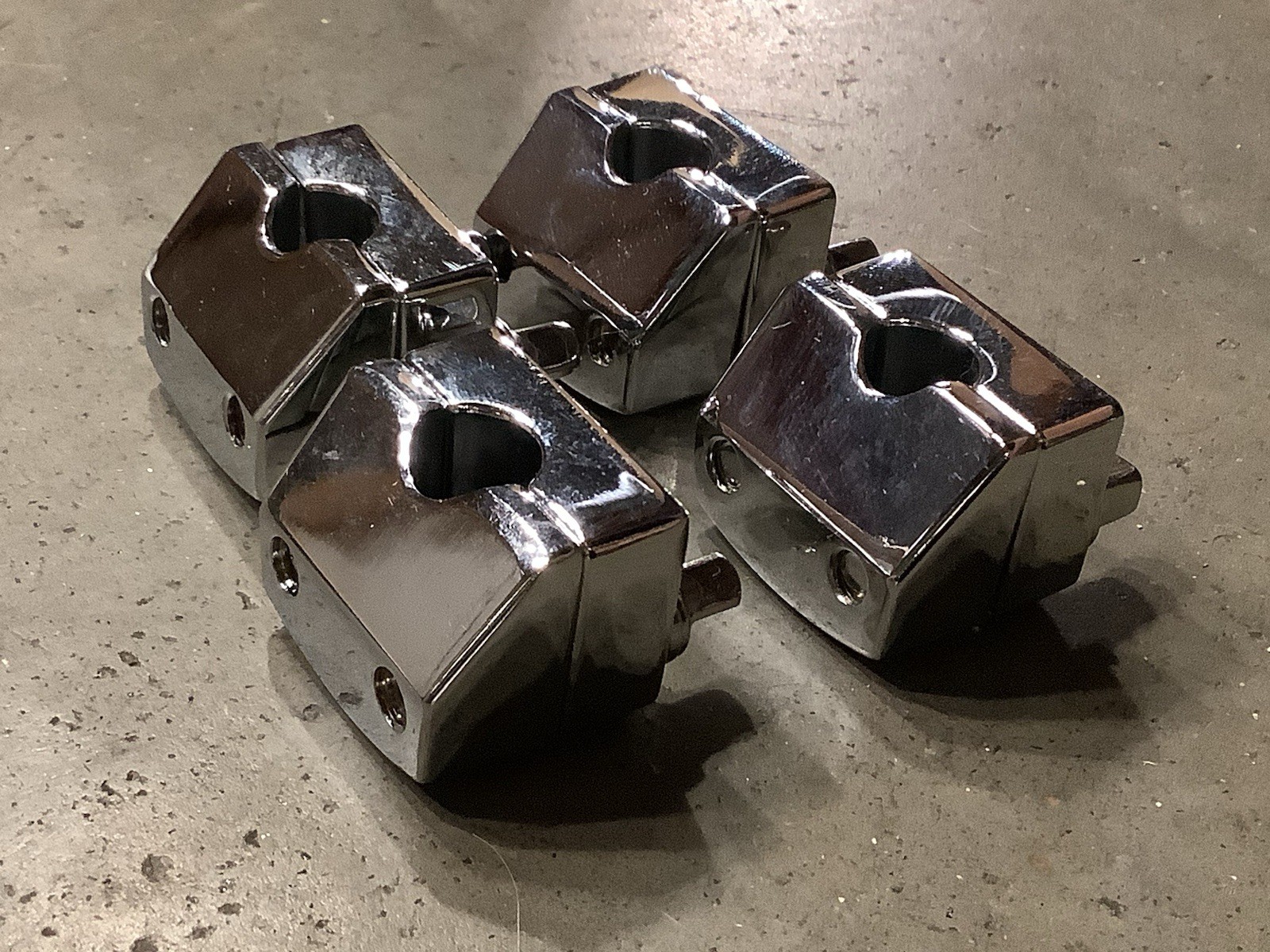 (4) DW Floor Tom Leg Mount Memory Lock DRUM WORKSHOP Chrome MINTY #RT3