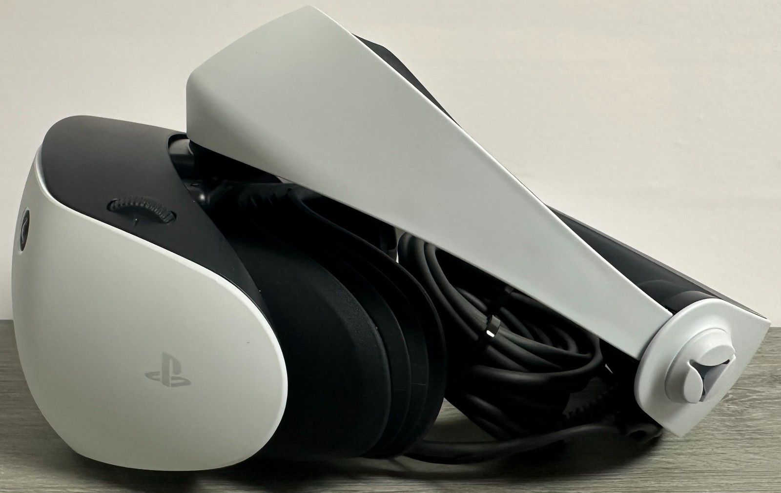 Sony PlayStation VR Virtual Reality VR2 Headset White CFI-ZVR1