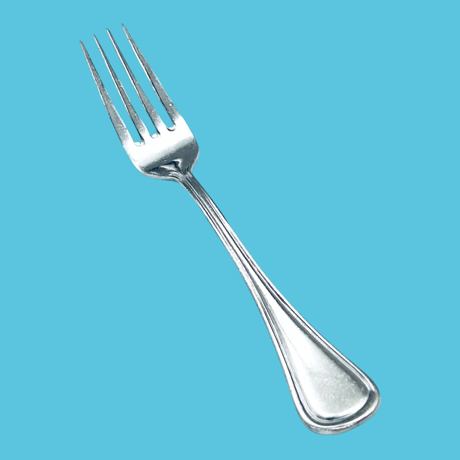 Delco PROVENCE Stainless Silverware 18/10 Glossy Outlined Flatware Dinner Fork