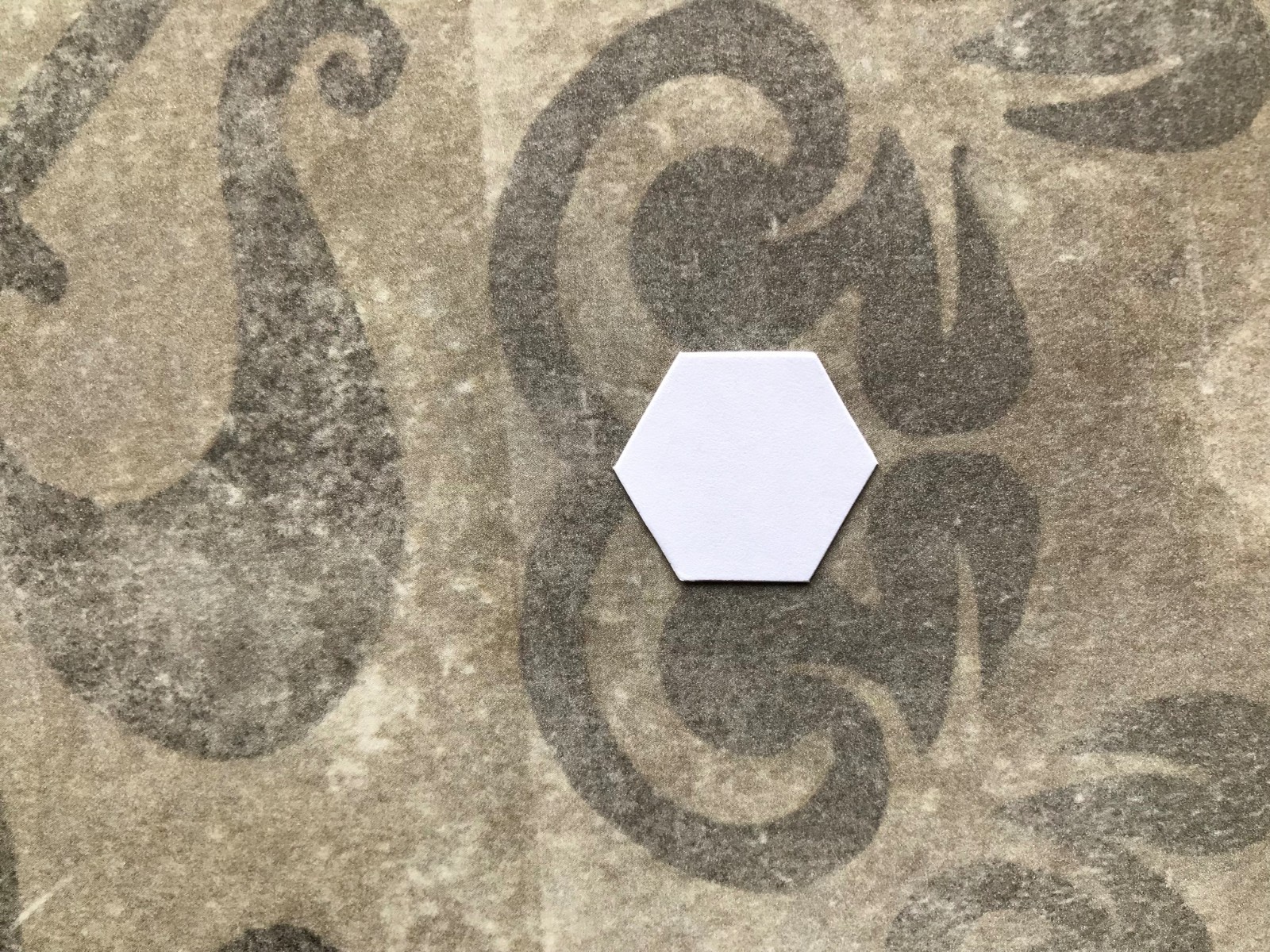 ALL QUILTY -4000 Shapes 1/2" Hexagons English Paper Piecing Templates Quilt