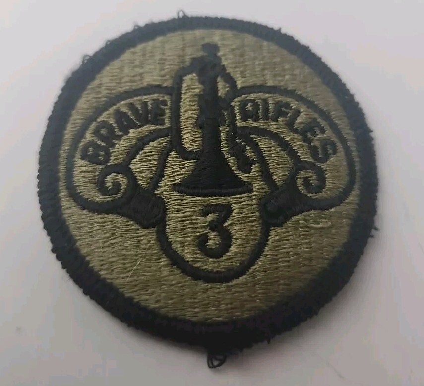 MILITARY PATCH US ARMY 3RD ARMORED CAVALRY REGIMENT BRAVE RIFLES Patch.