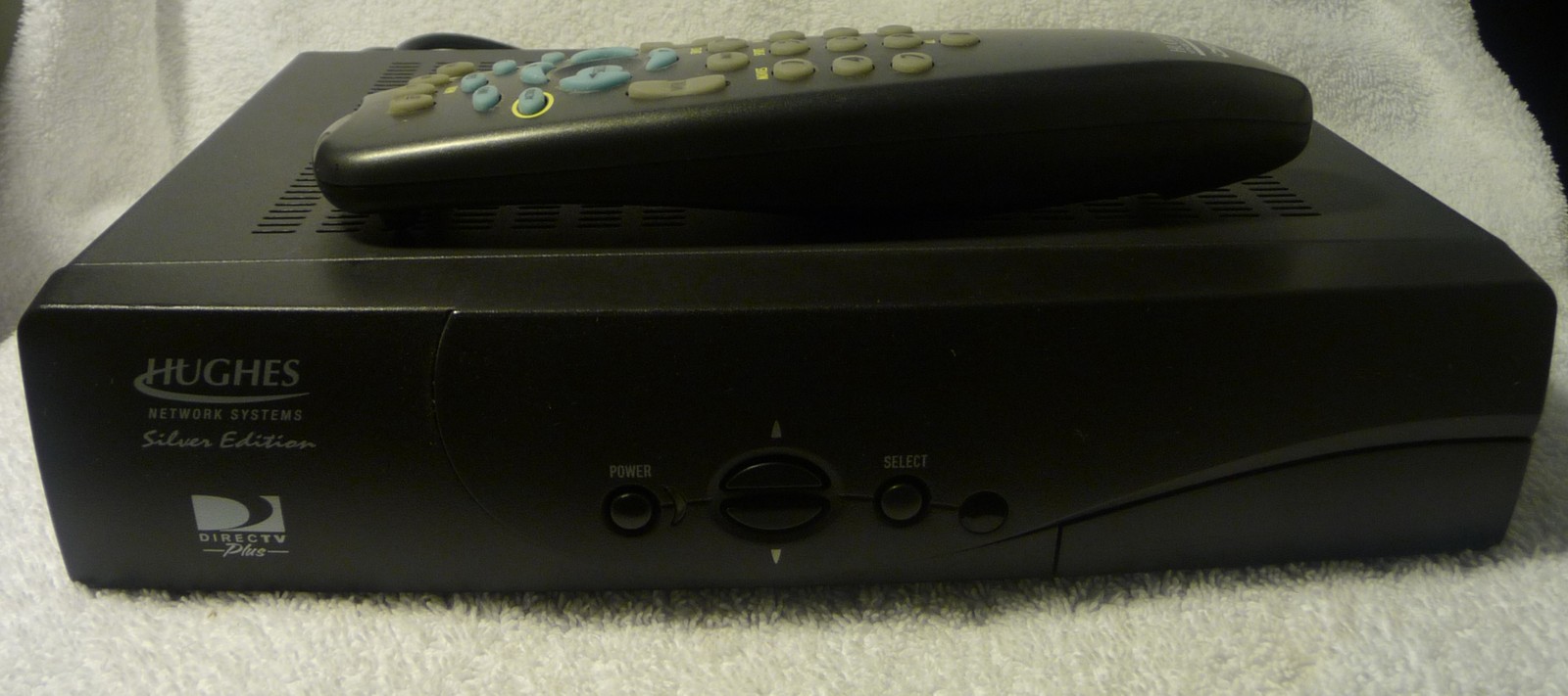 Hughes Network System  DirecTV Plus SD Satellite Receiver HIRD-E1 w/ Remote