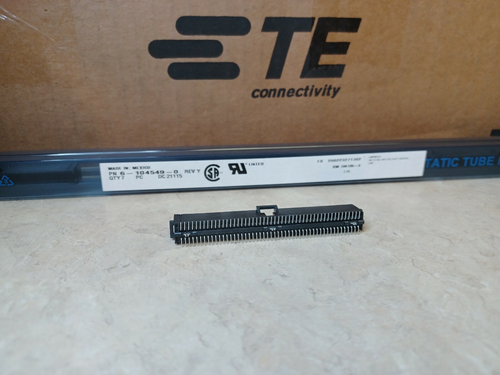TE Connectivity 6-104549-0 Connector / Brand New / Free Shipping / US Seller!