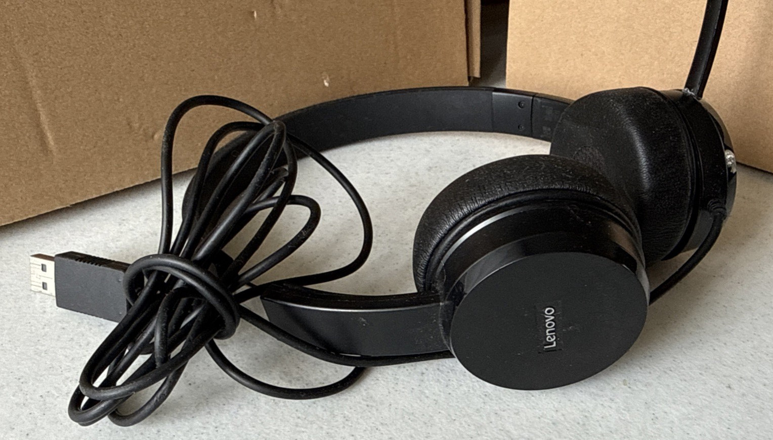 Lenovo 100 Black Stereo USB Headset