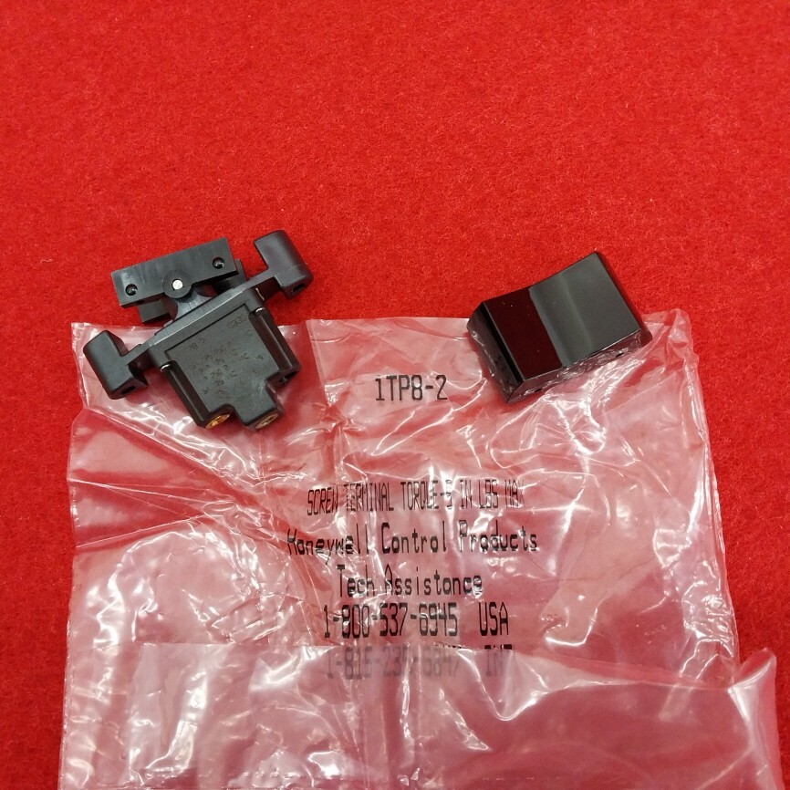 Honeywell 1TP8-2 Rocker Switch 1Pole,2Position Screw Terminal
