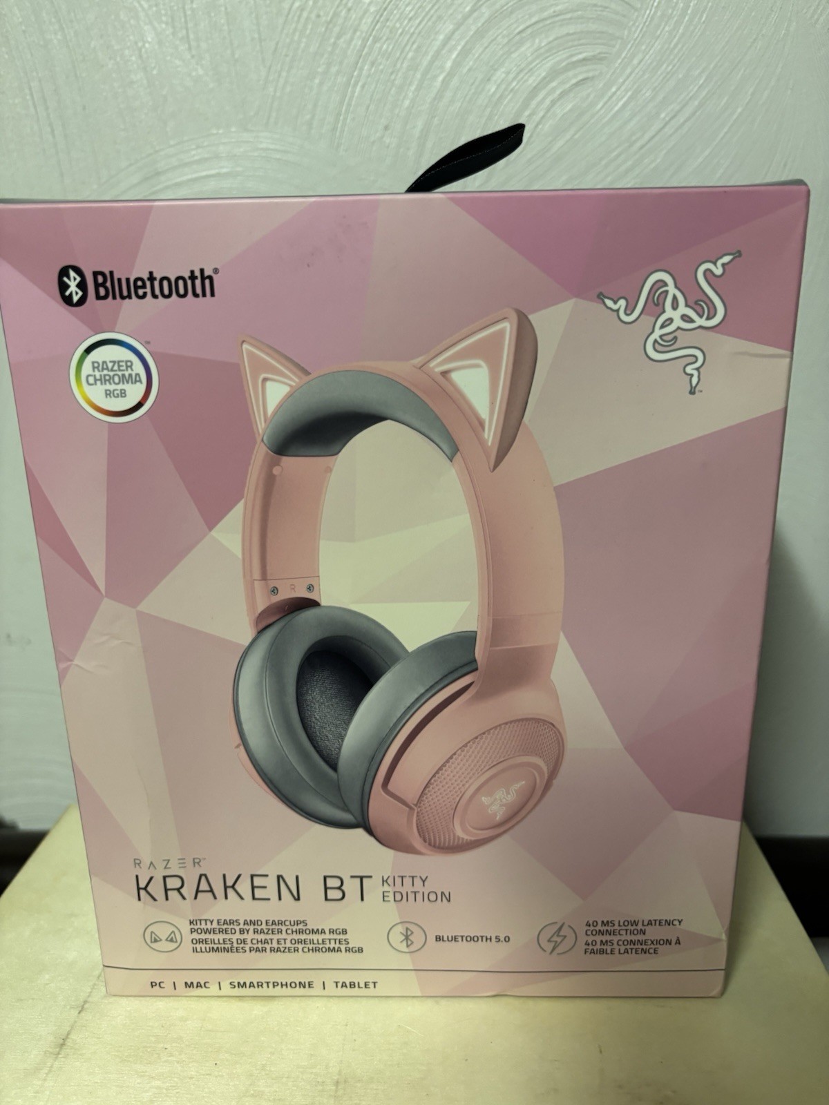Razer Kraken BT Kitty Pink Bluetooth Headphones Headset - NIB!