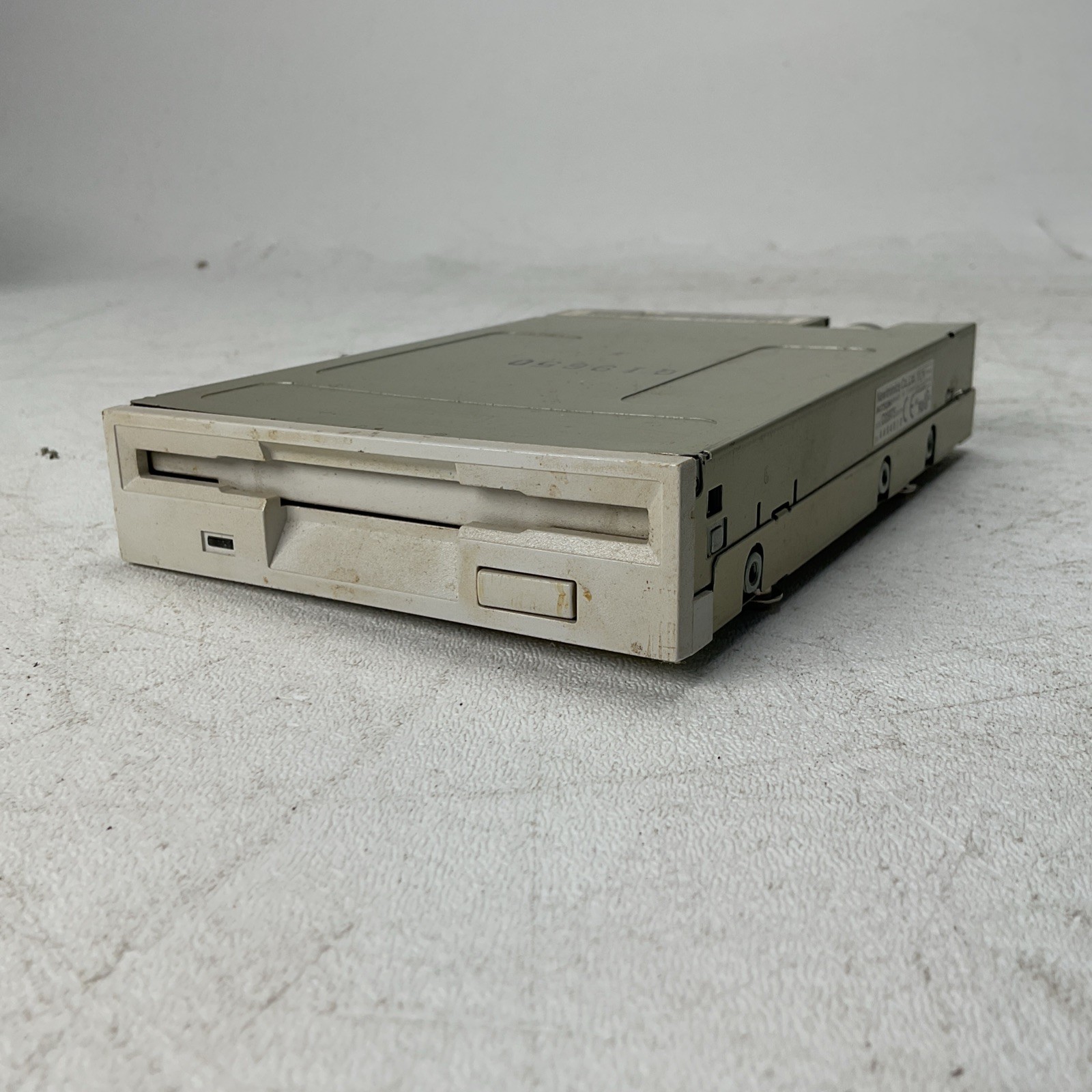 NEWTRONICS MITSUMI D359T5 3.5" 1.44MB Floppy Drive - Untested
