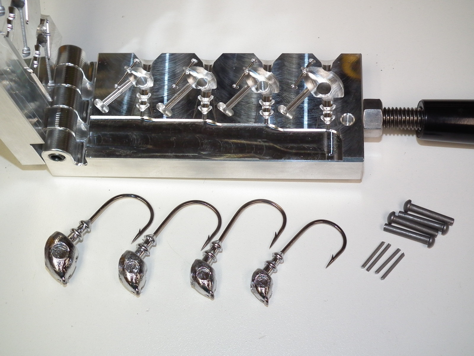 Freshwater Flateye Standup jig mold with eyes 1/4, 3/8, 1/2, 3/4oz CNC Aluminum