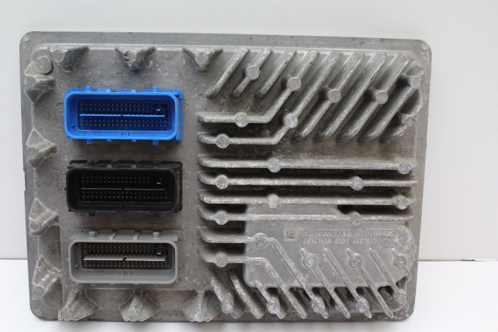 16-18 Chevrolet Silverado 1500 12674052 Computer Engine Control ECU ECM Module