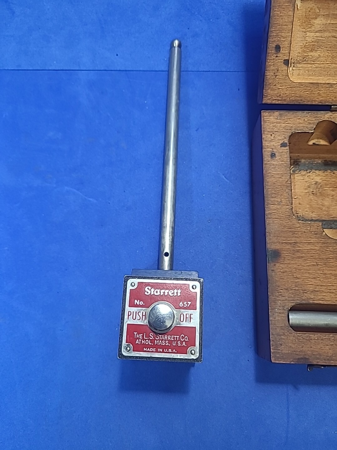 Starrett 657EZ Magnetic Base With Indicator in Wood Case