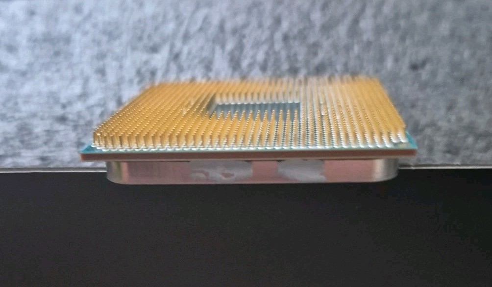 AMD Ryzen 5 5500 6-Core, 12-Threads (100-000000457) AM4 Socket, Great Condition
