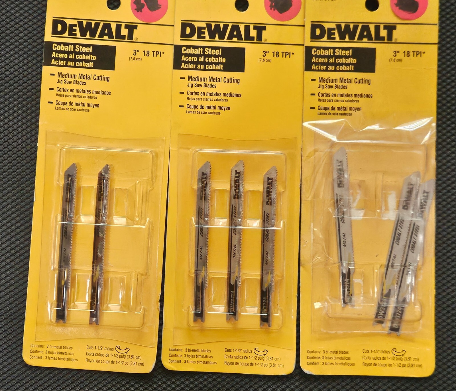 Lot of 8 DeWALT DW3724- 3-Inch, 18-TPI, U-Shank Medium Metal Jig Saw Blades