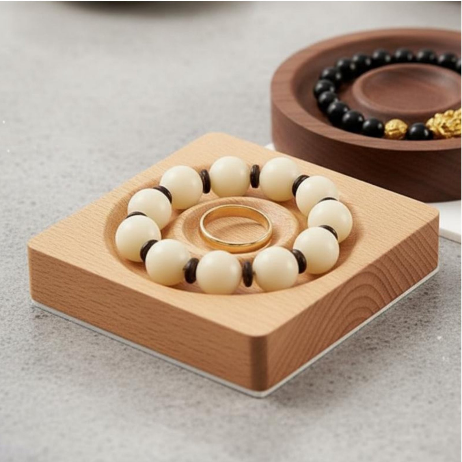 Wooden Bracelet Display Decorative Round Wooden Jewelry Tray Elegant Design