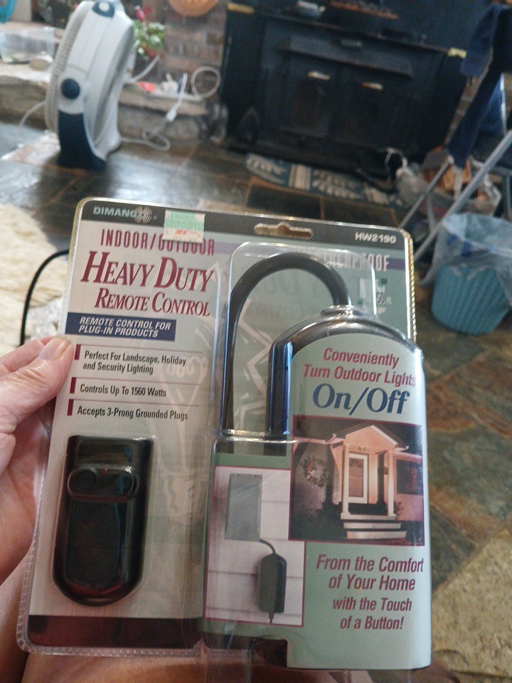 NEW DIMANGO HW2190 Weatherproof Heavy Duty Remote Control Outdoor Lights⚠️SEALED