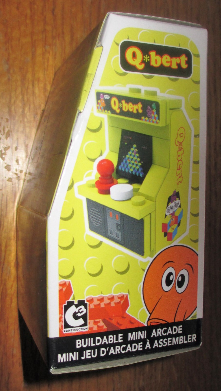Arcade Classics Buildable Mini Arcade You Build 39 Pieces Q-bert - NIB