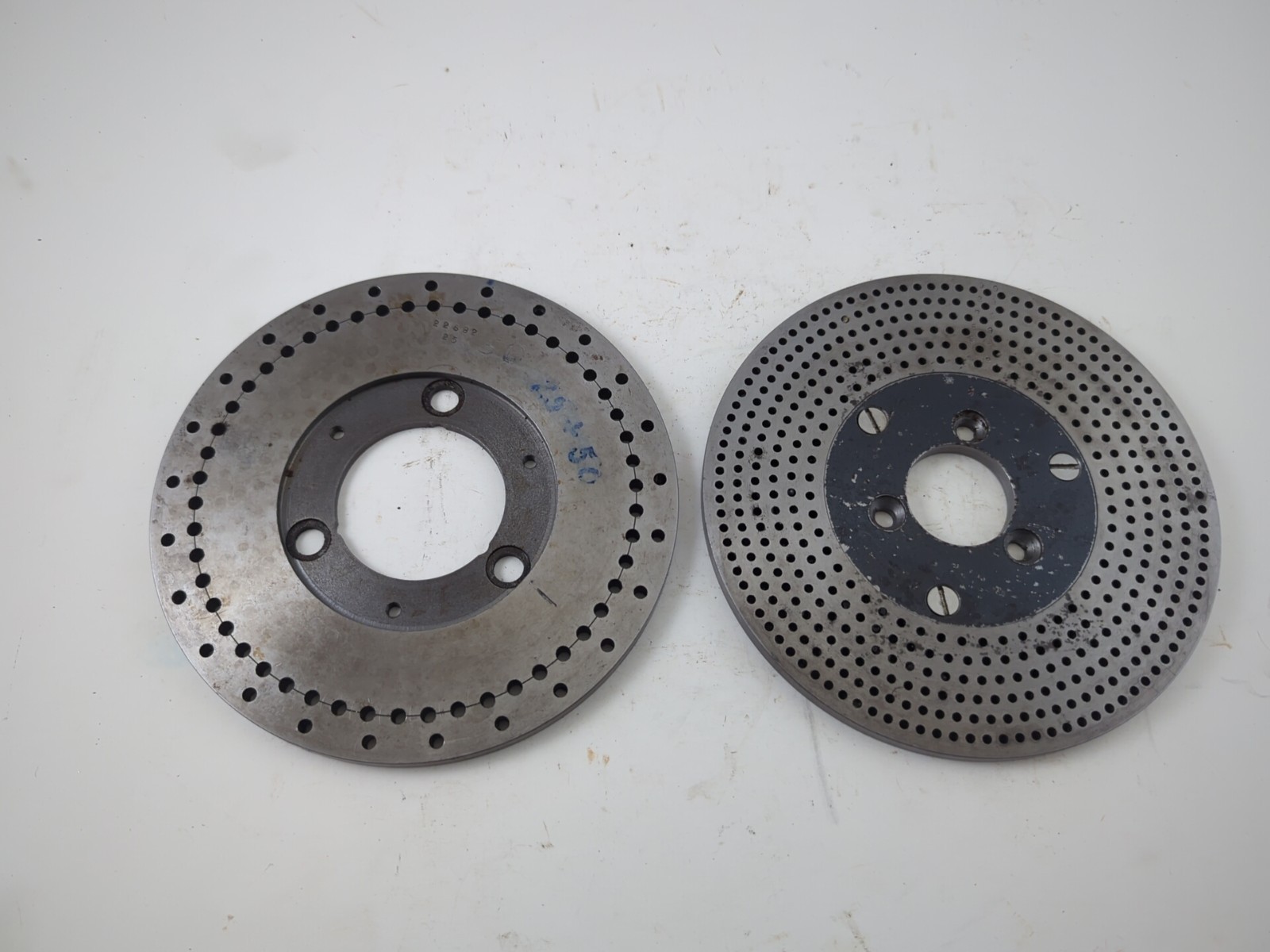 2 INDEX DIVIDING PLATES 5 3/8" OD 1 1/8" ID BORE ROTARY TABLE INDEXING HEAD