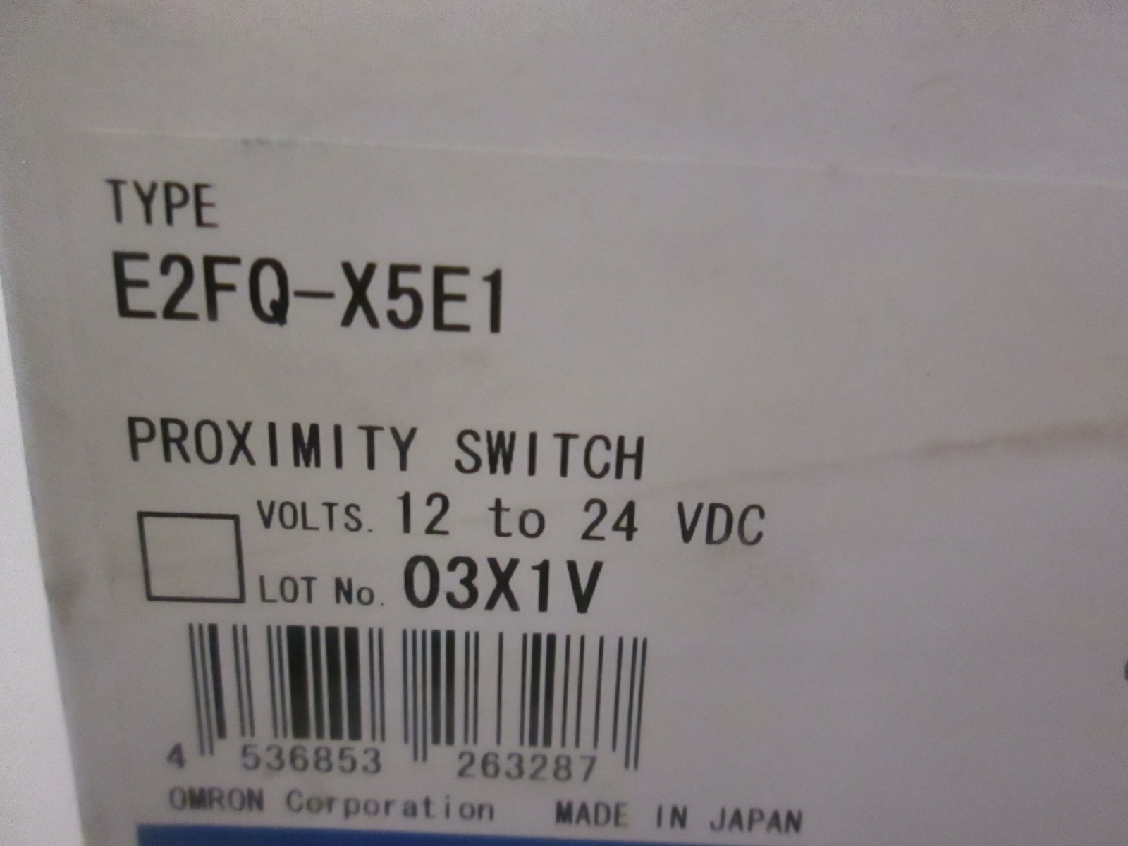 Omron, E2FQ-X5E1, Proximity Switch, New