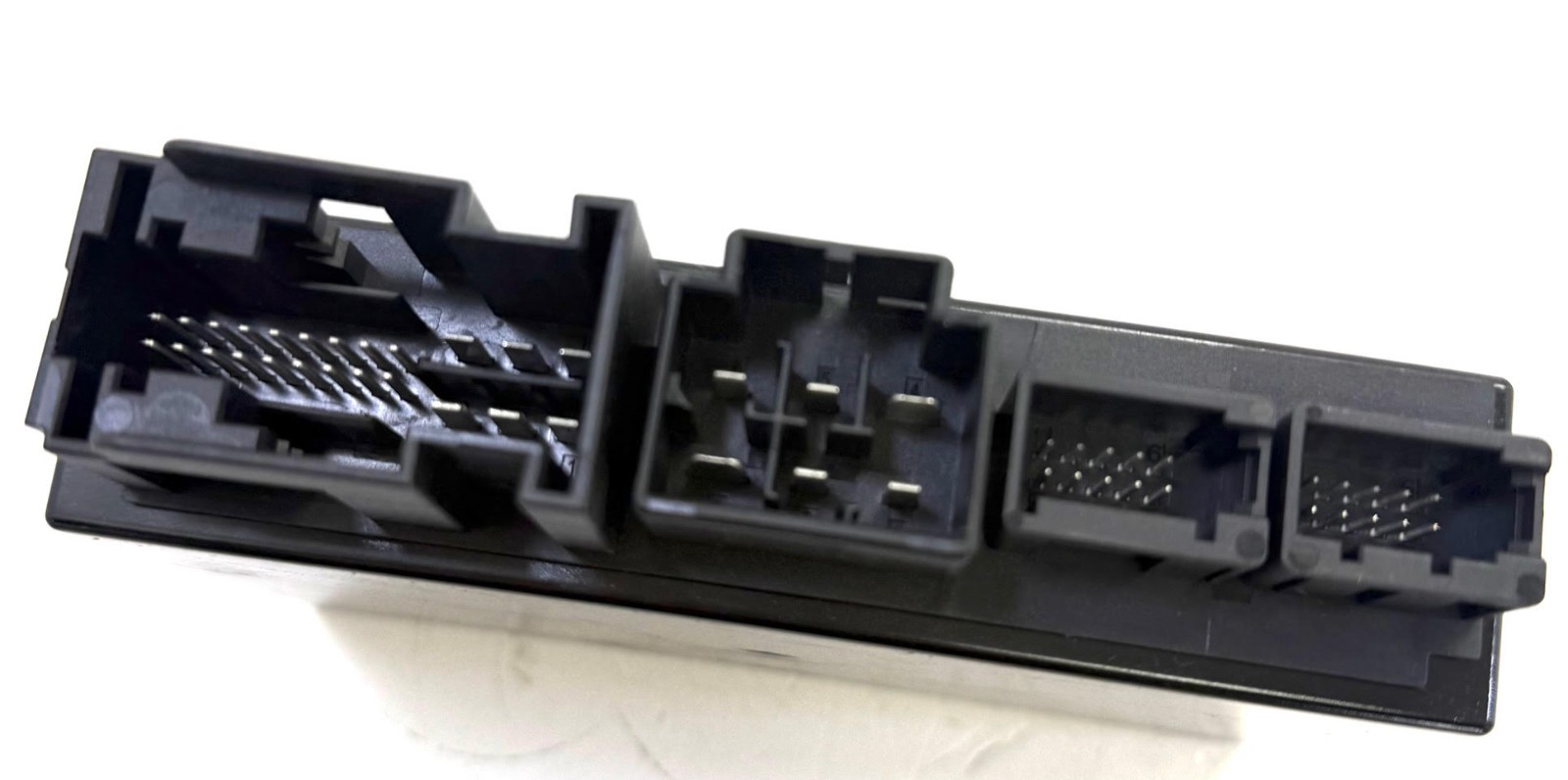 Porsche Macan 95B.1 Electronic Trailer Hitch Detection Control Unit Module ECU