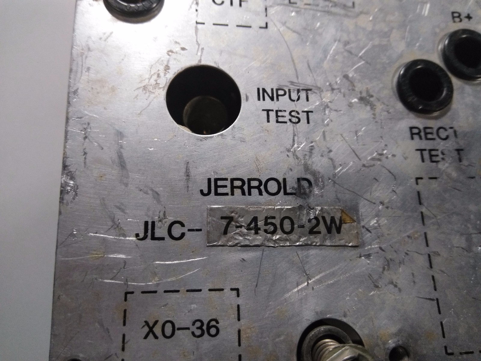 GENERAL INSTRUMENT JLC-7-450-2W AMLIFIER