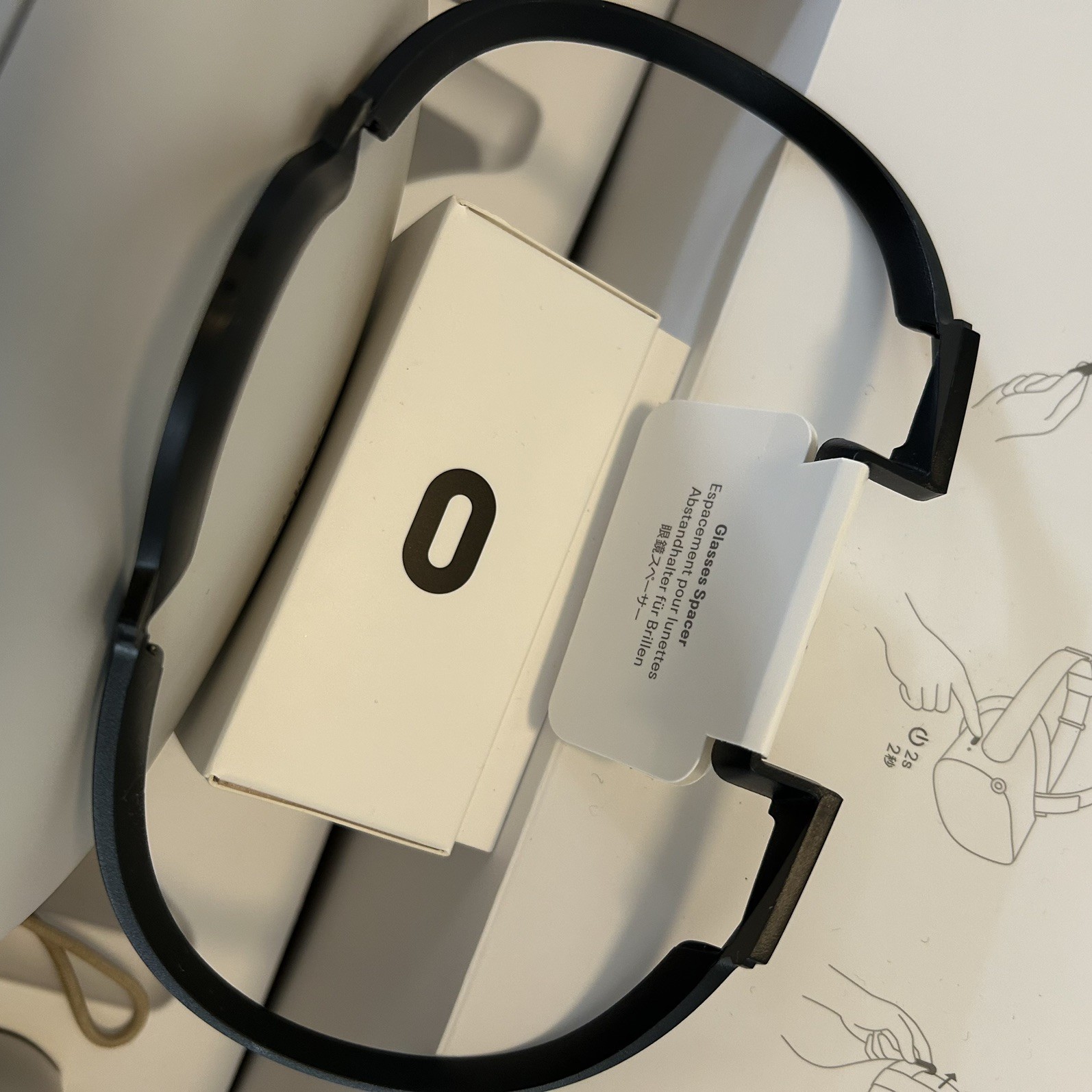 Oculus Quest2 VR Gaming Headset White 64GB w/ Elite Strap BUNDLE Excellent