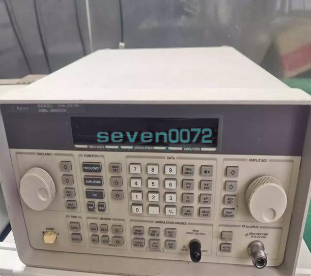 ONE Used Agilent 8648C 9kHz-3200 MHz SIGNAL GENERATOR