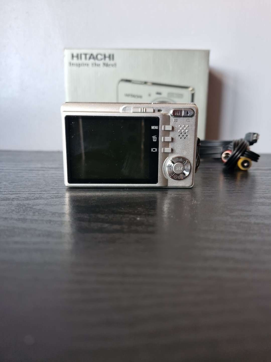 Hitachi Digital Camera HDC-756E 7.0MP Silver