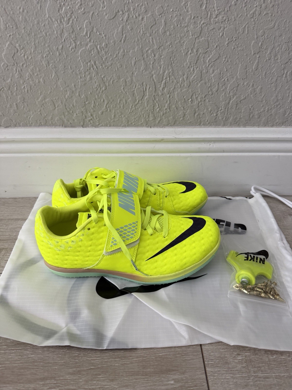 men 6.5 New Nike High Jump Elite Track Field Volt Yellow DR9925-700