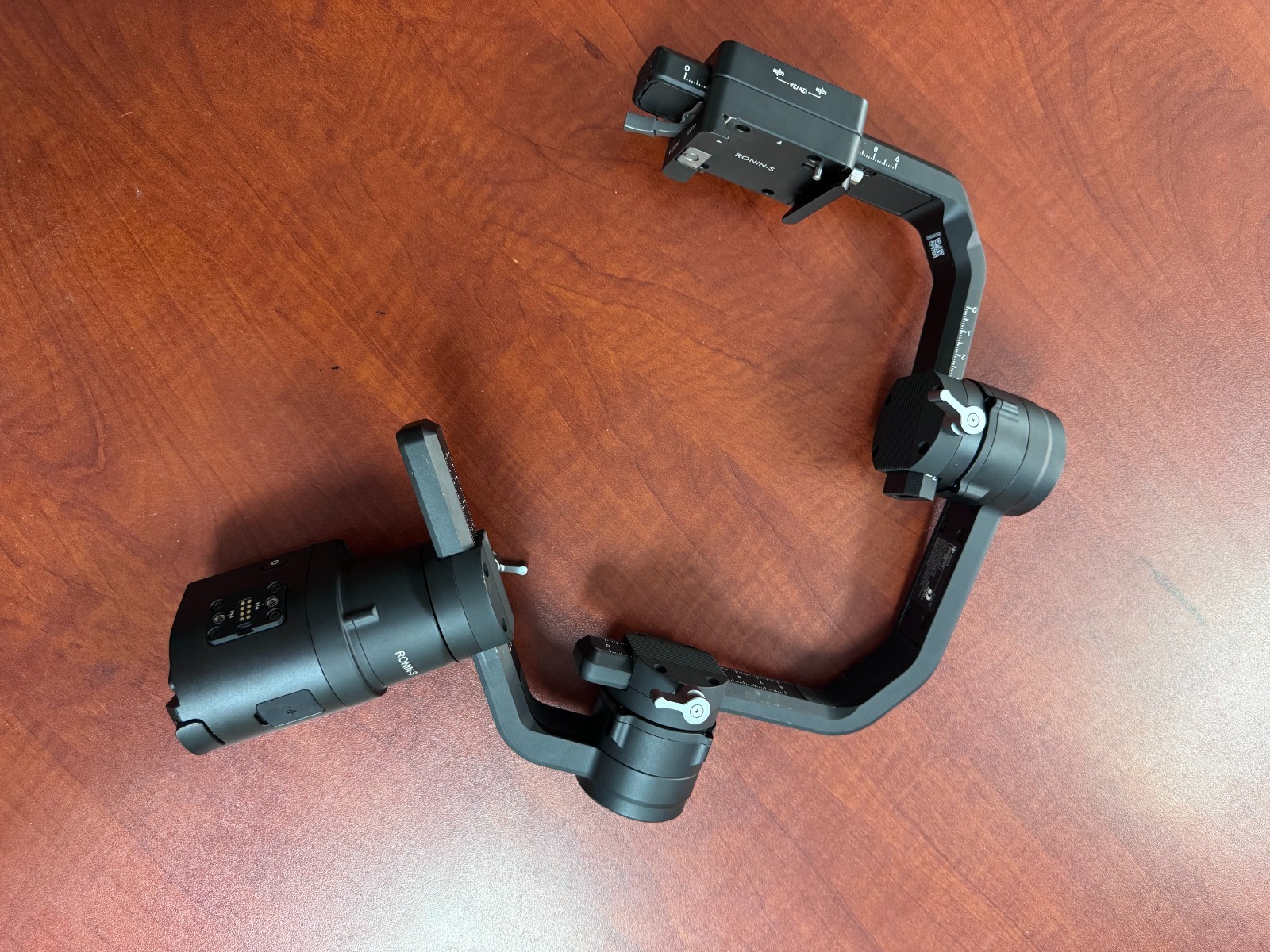DJI Ronin-S Essentials Camera Stabilizer Kit (CP.RN.00000033.01)