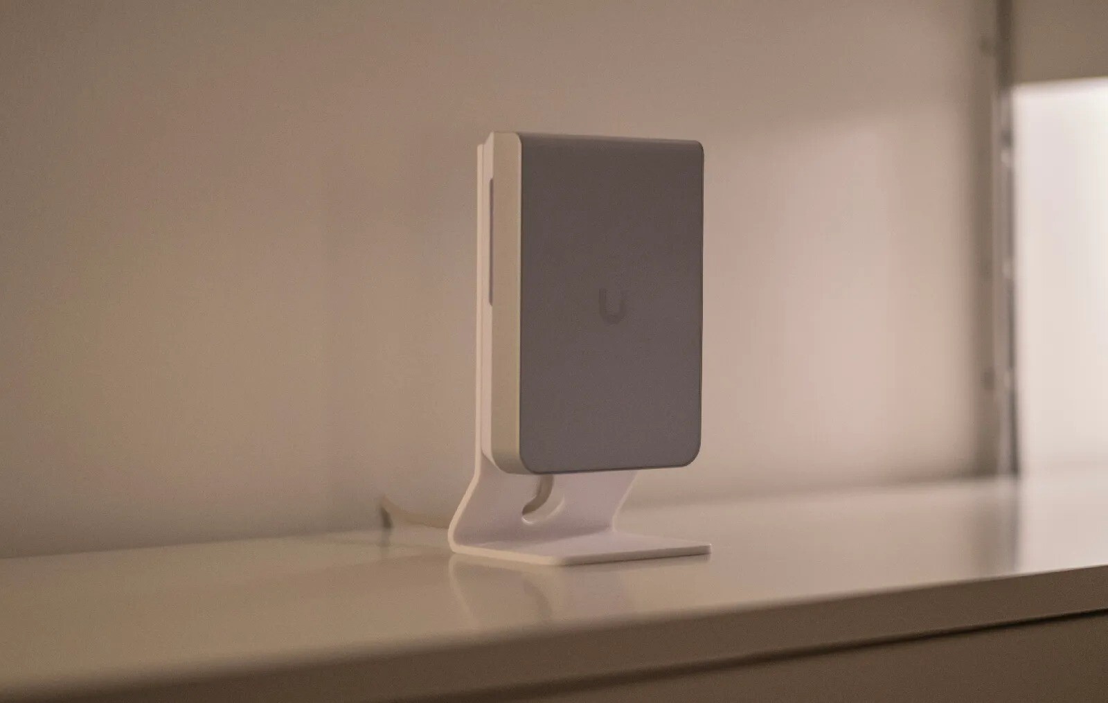 Desk Stand for Ubiquiti Unifi U7 Pro - 3d Printed