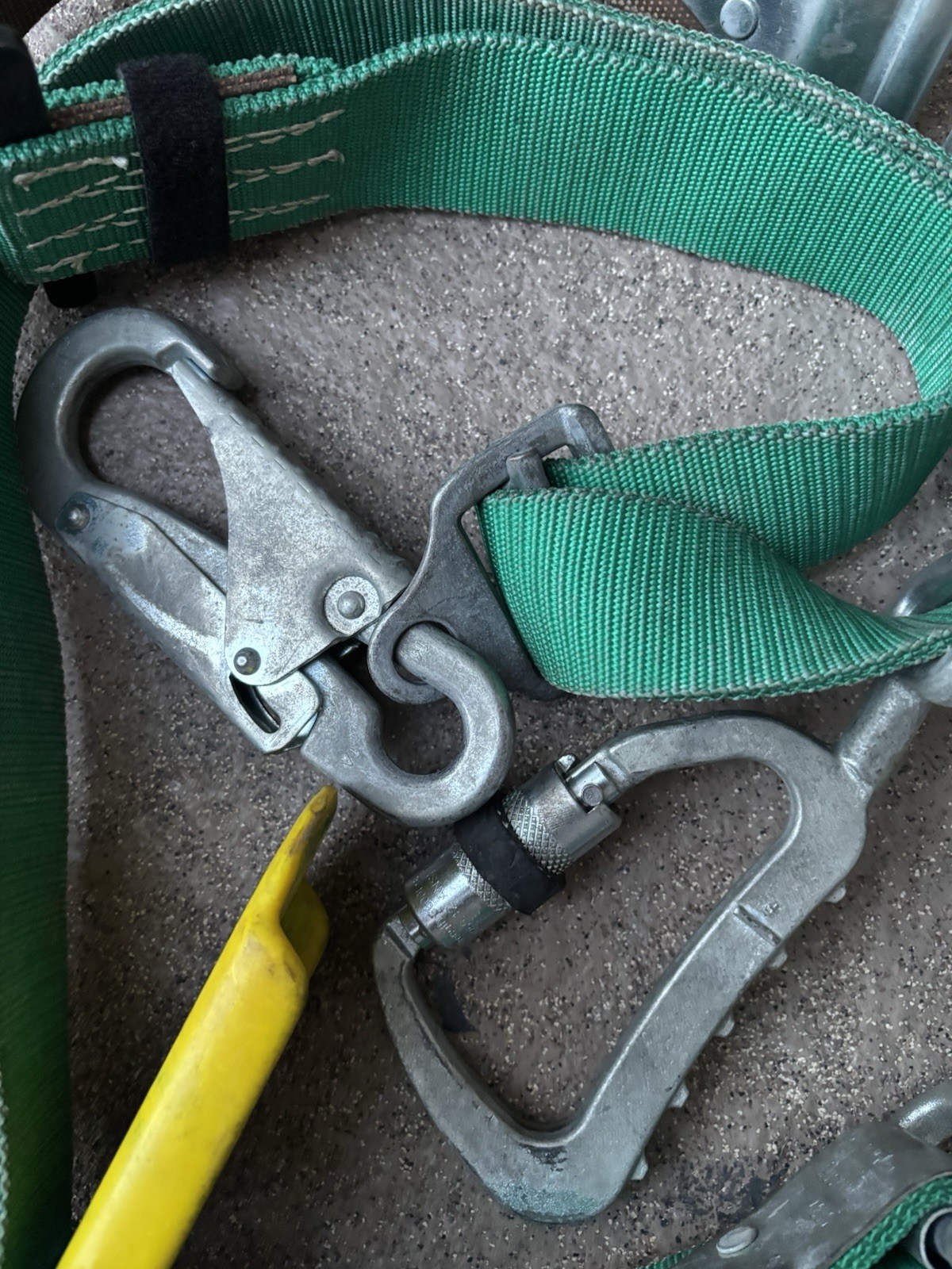 Buckingham 483D Bucksqueeze Lineman Fall Protection