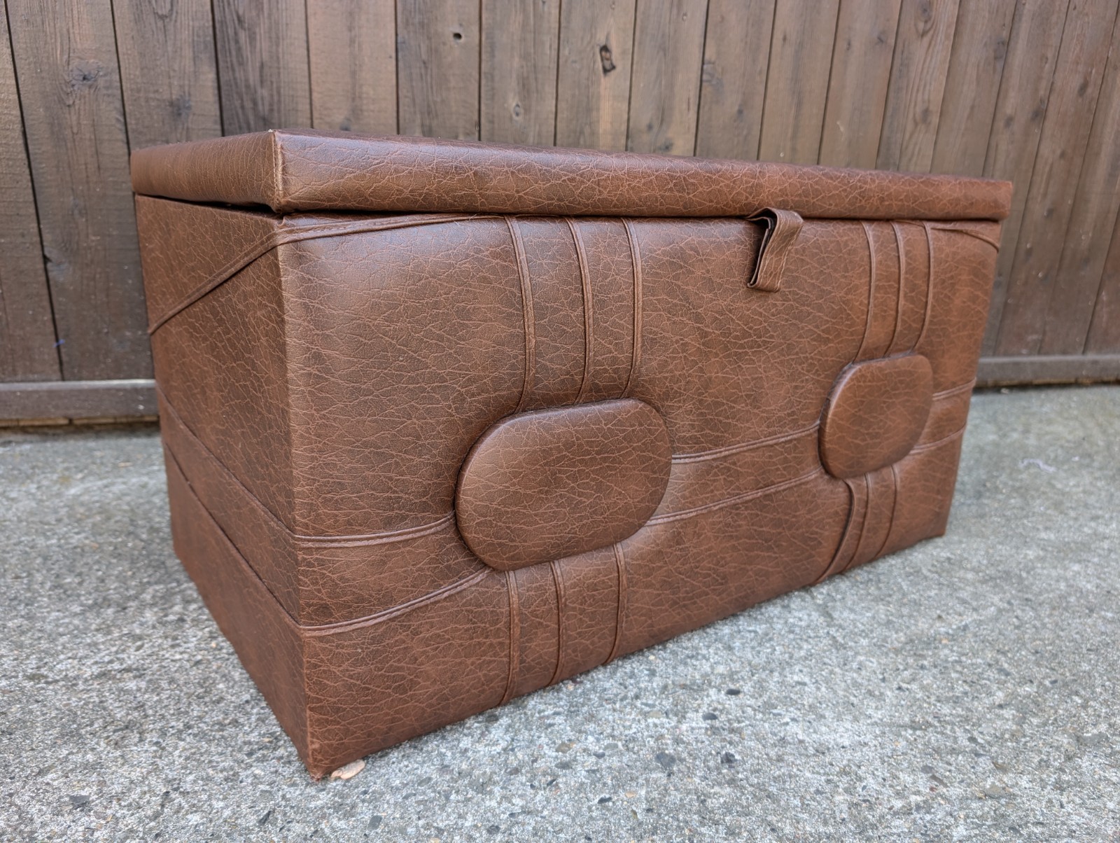 Laundry Chest Stool 70s Vintage Retro Bench Trunk Space Age Vinyl Seat Bench