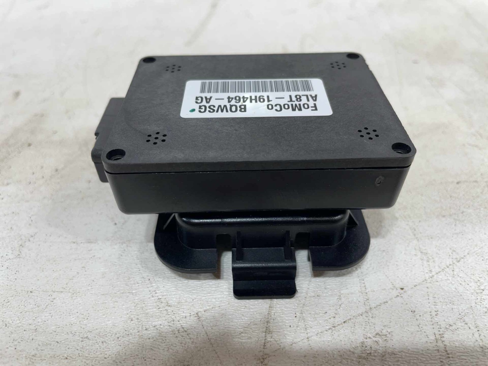 FITS 2011 - 2012 FORD ESCAPE RADIO ANTENNA CONTROL MODULE OEM