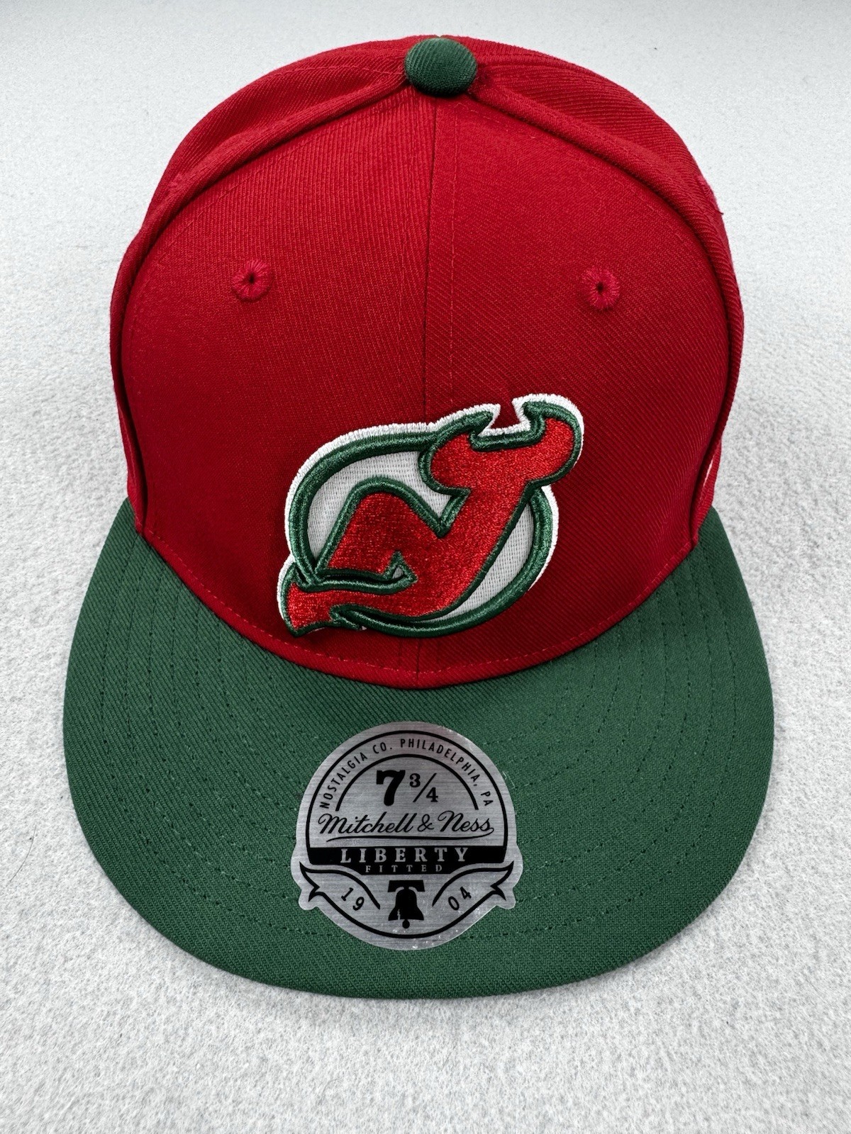 New Jersey Devils Fitted Hat 7 3/4 Mitchell & Ness NHL Red Green Cap