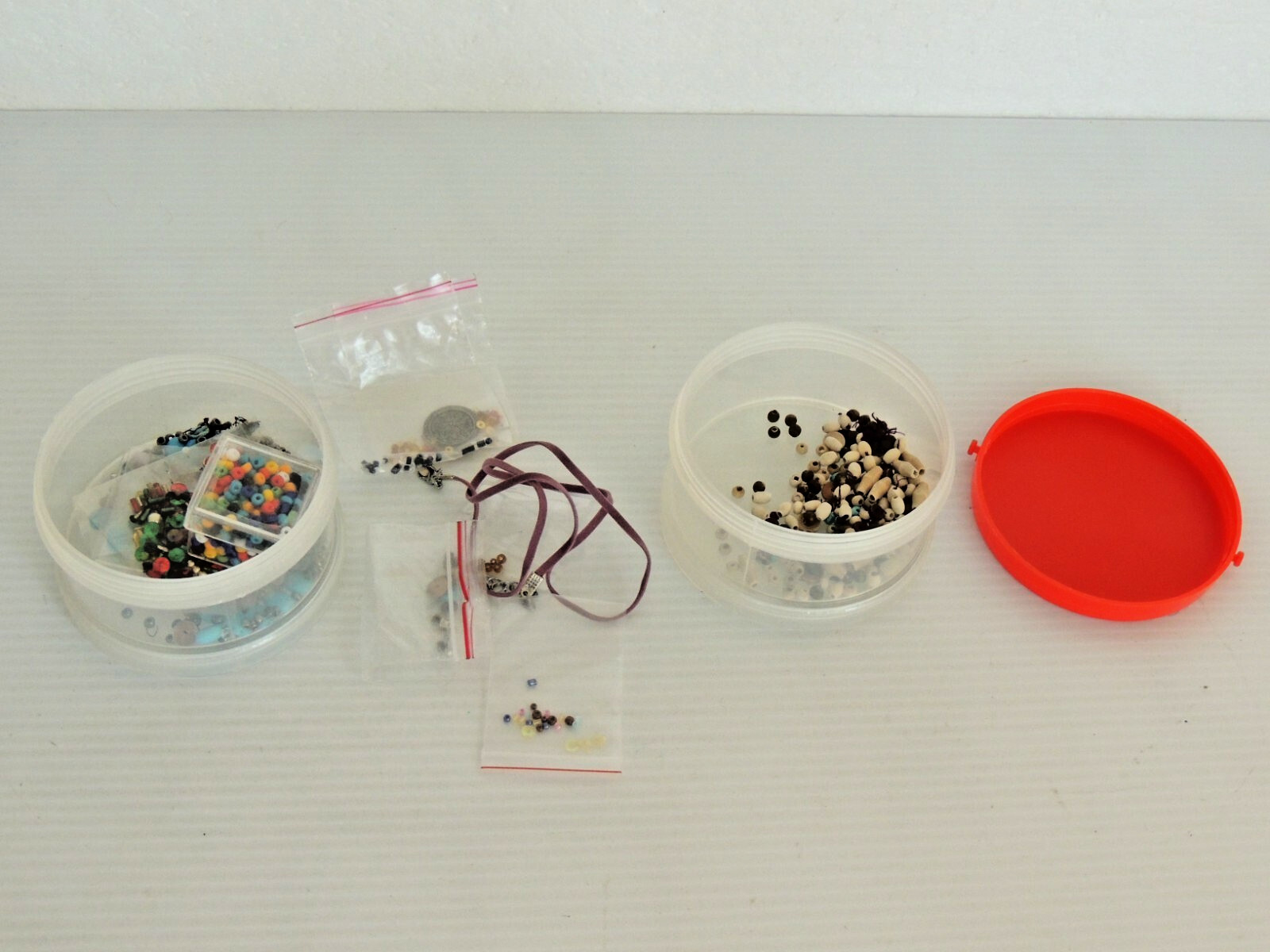 Round Stack Plastic Storage Small Bead Stone Jewelry Organizer W/BEADS LOT